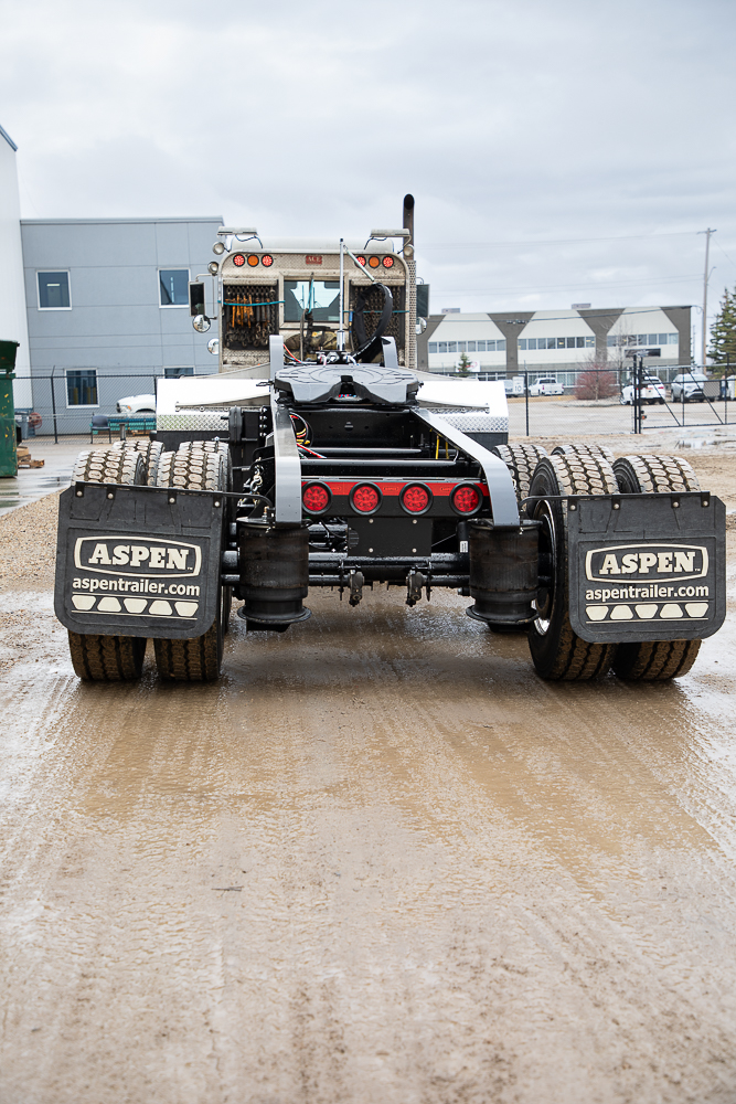 40 TON TANDEM AXLE JEEP - image 1 of 2